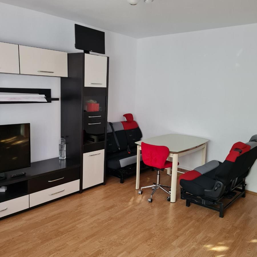 Apartament 2 Camere - Pitesti / 2-Rooms Apartment - Πιτέστι Εξωτερικό φωτογραφία